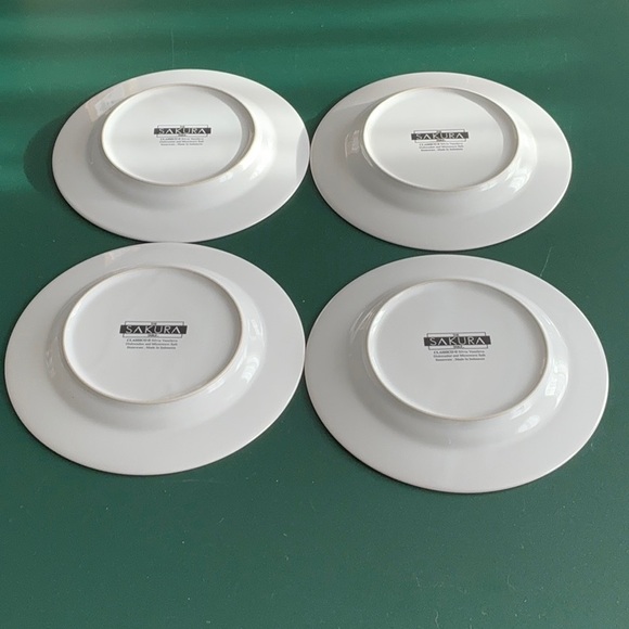 Set of Four Sakura Classico Stoneware Wine Themed Salad Dessert Plates 8 1/8